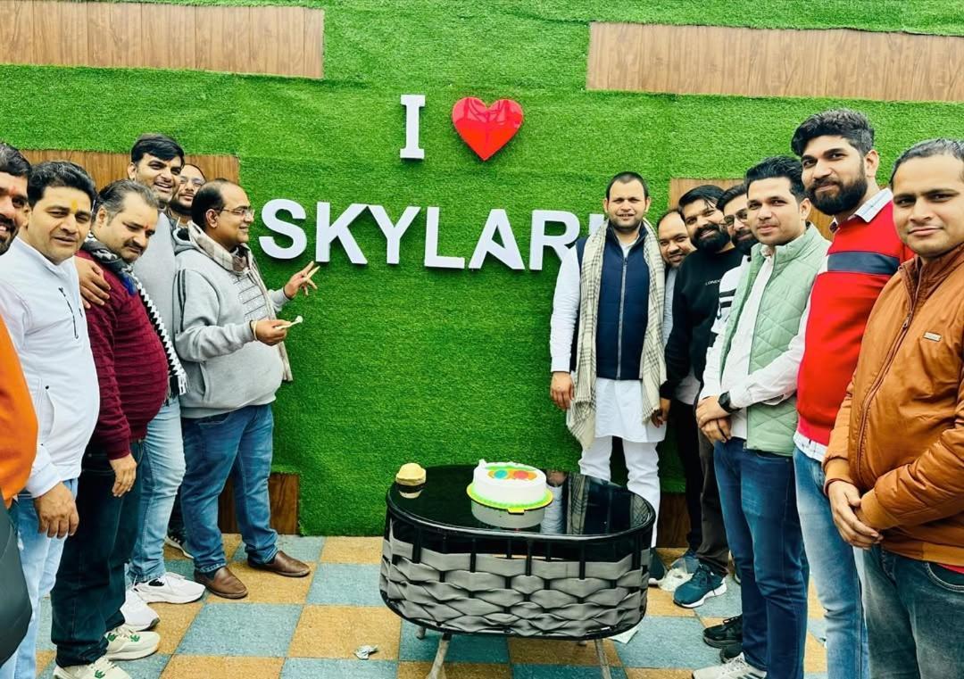 Hotel Skylark & Banquet Palwal Exterior foto